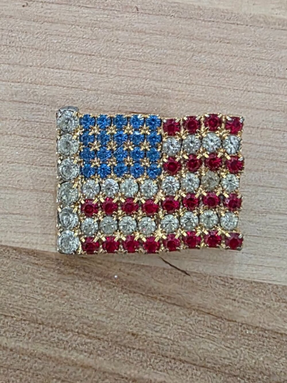 Vintage American flag Rhinestone brooch